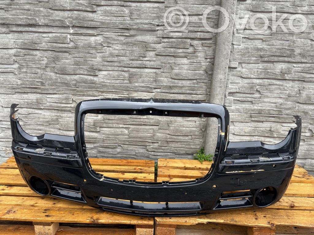 Chrysler 300C Front bumper 