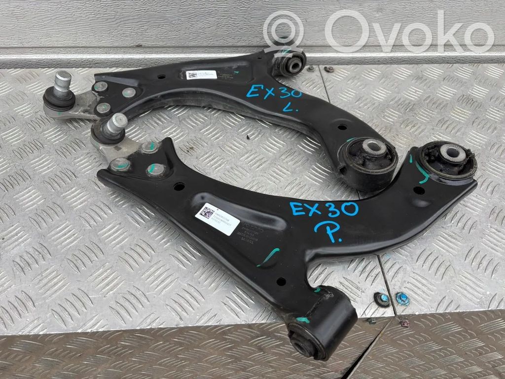 Volvo EX30 Wahacz przedni 
