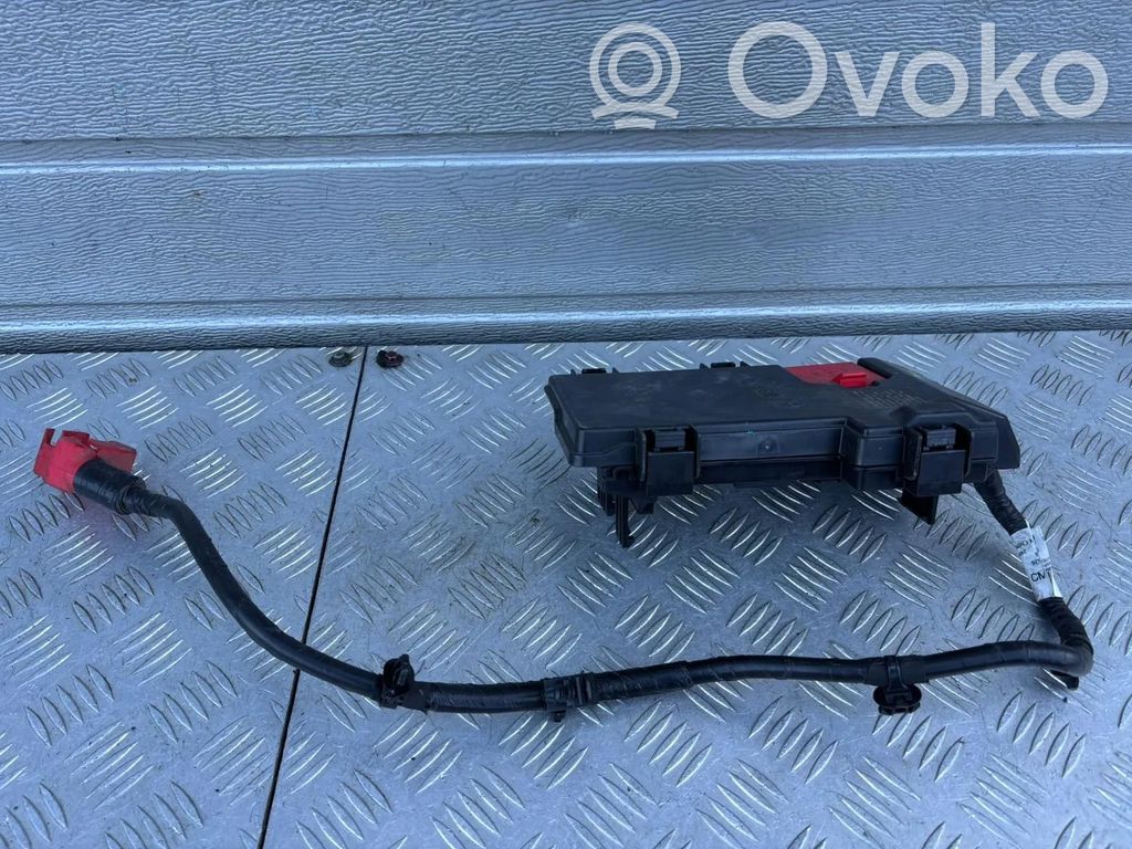 Volvo EX30 Cable positivo (batería) 