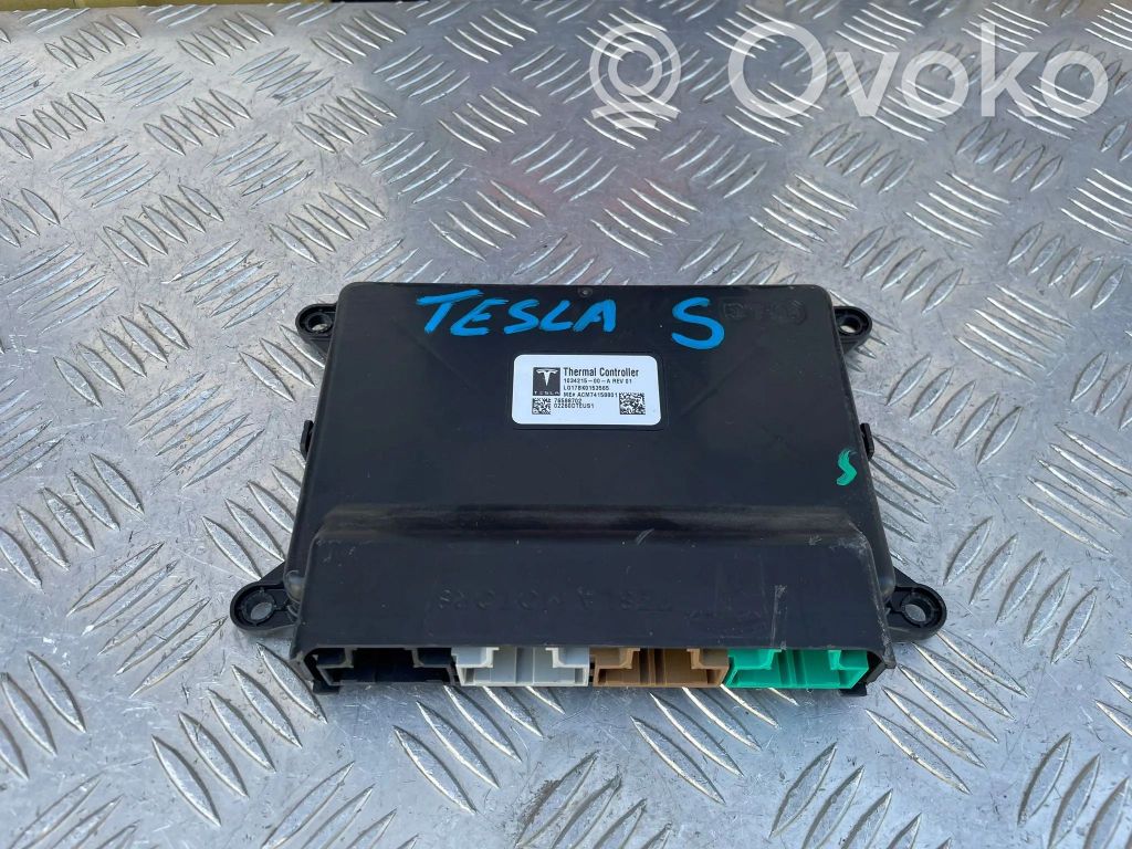 Unidad de control/módulo ECU del motor   1034215