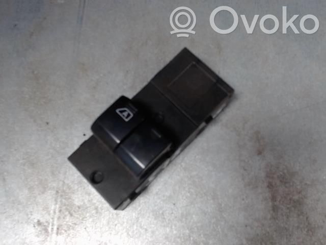 Nissan Micra Electric window control switch 