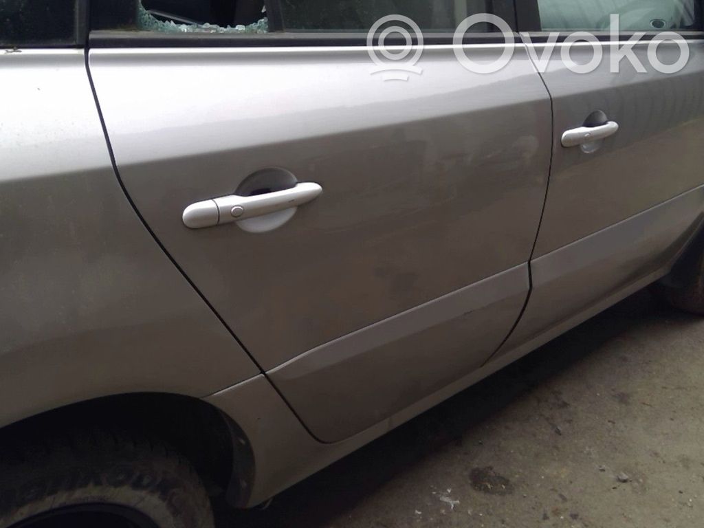 Renault Koleos I Puerta trasera 