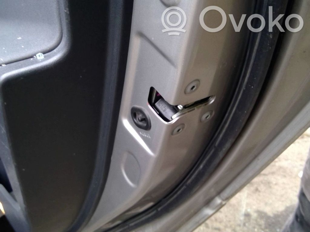 Renault Koleos I Zamek drzwi tylnych 