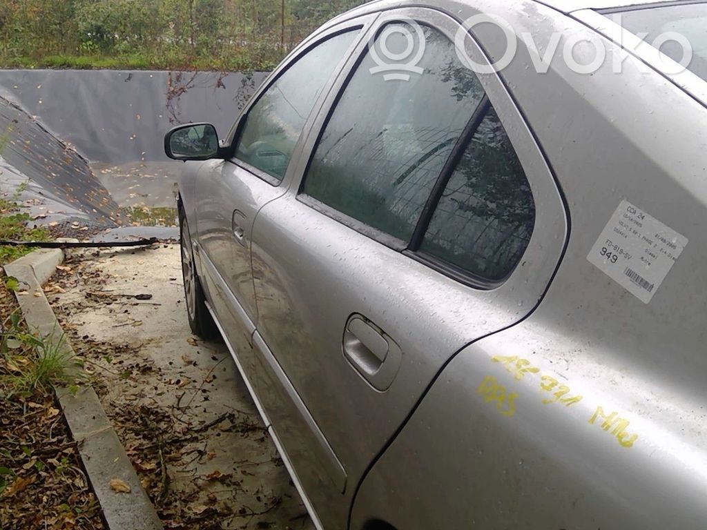 Volvo S60 Puerta trasera 