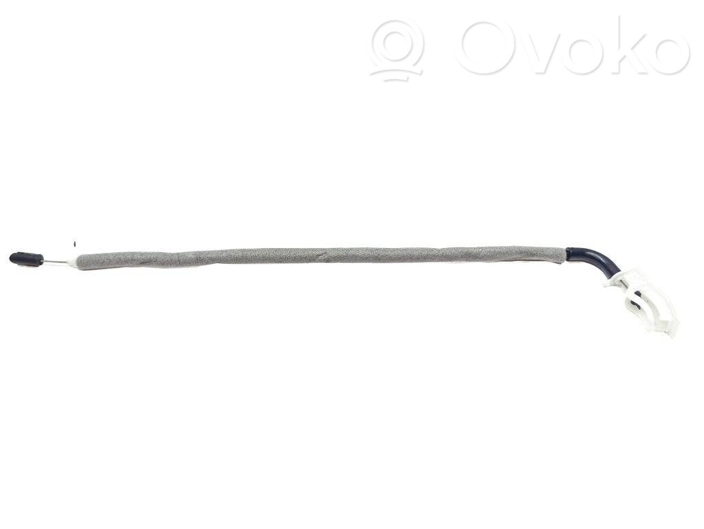 Línea de cable de puerta trasera   7117743,711774312,51227117743,5122711774312,526218,52621810