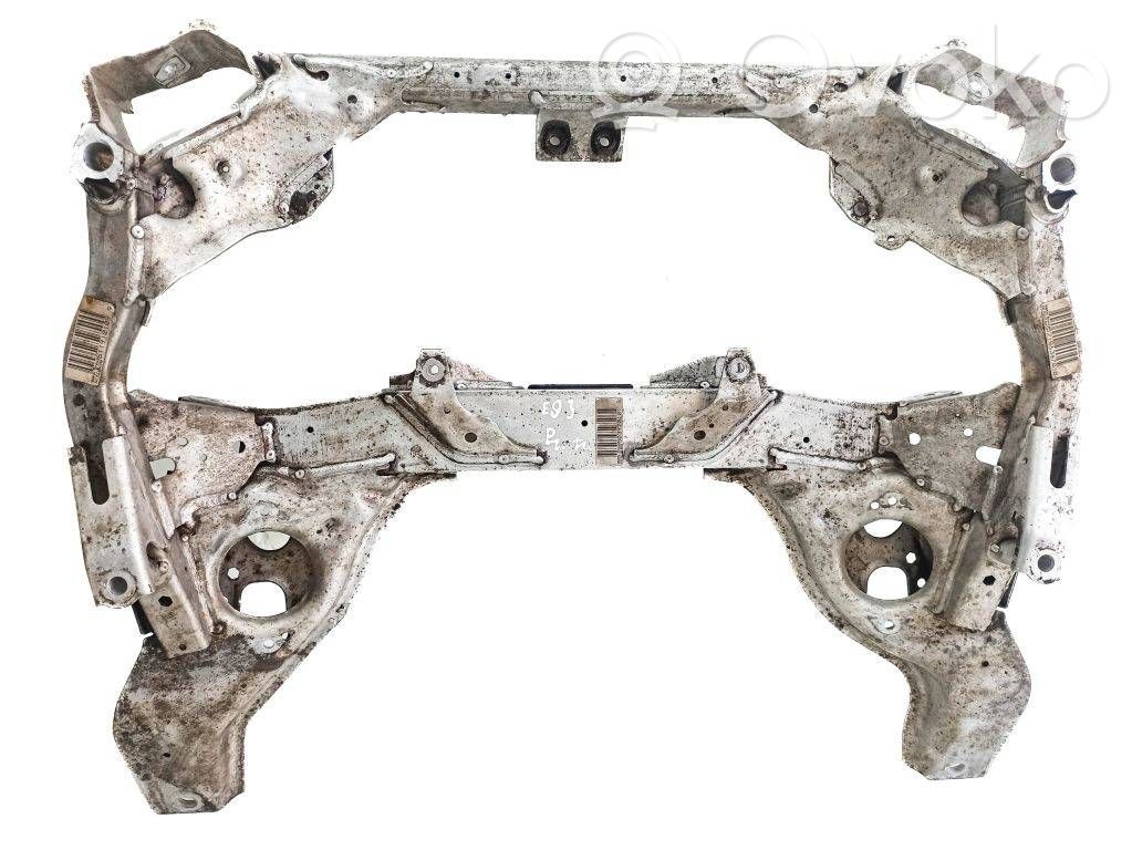 Priekinis traversas   6761462,9157955017,5218634788,3111676146204,4613517603,5039201015,5119101099,676146204