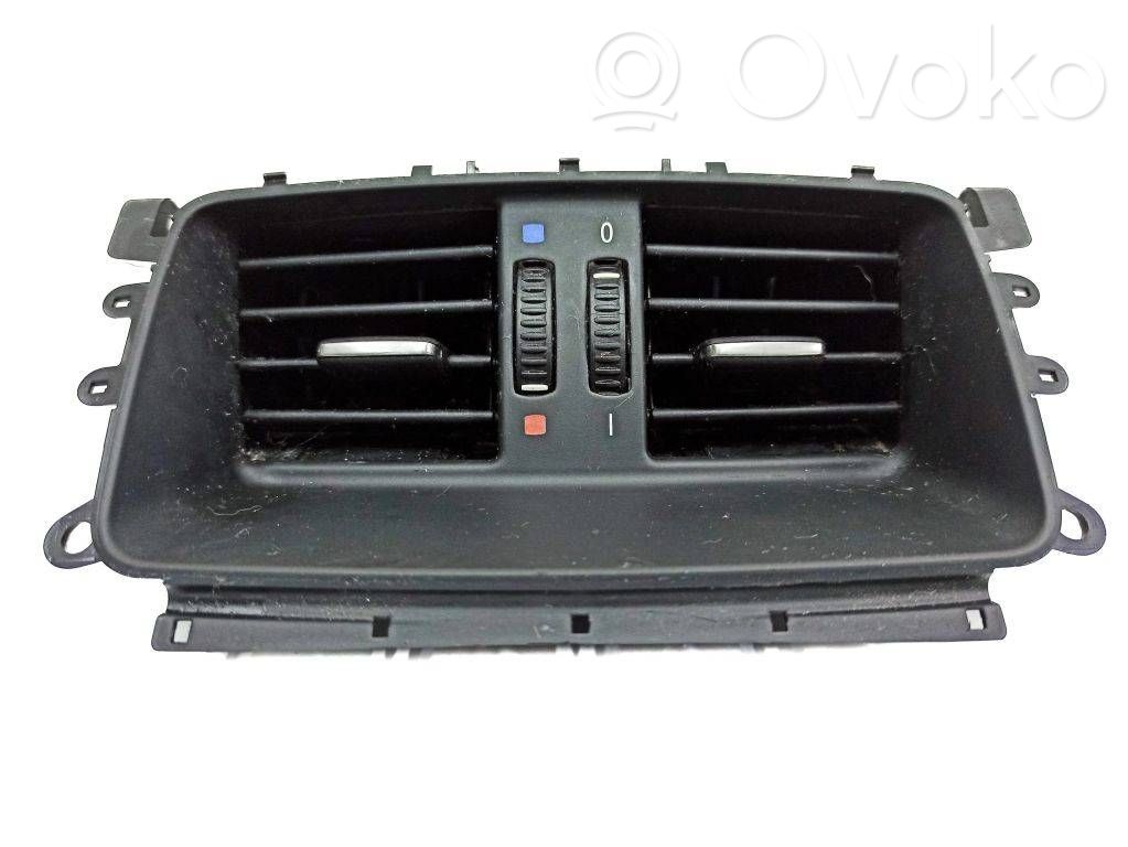 BMW 3 E92 E93 Oro grotelės gale 