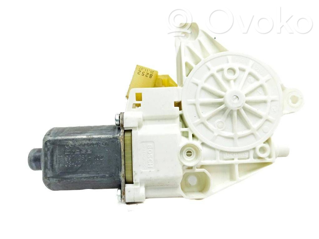 Mercedes-Benz R W251 Front door window regulator motor 