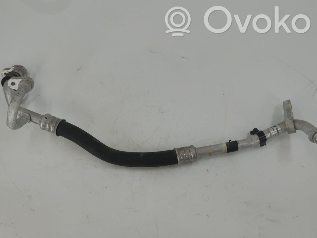 Renault Megane E-Tech Ilmastointilaitteen putki (A/C) 