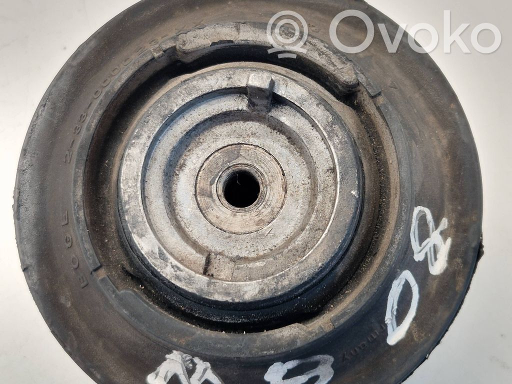 Mercedes-Benz E W211 Engine mount bracket 