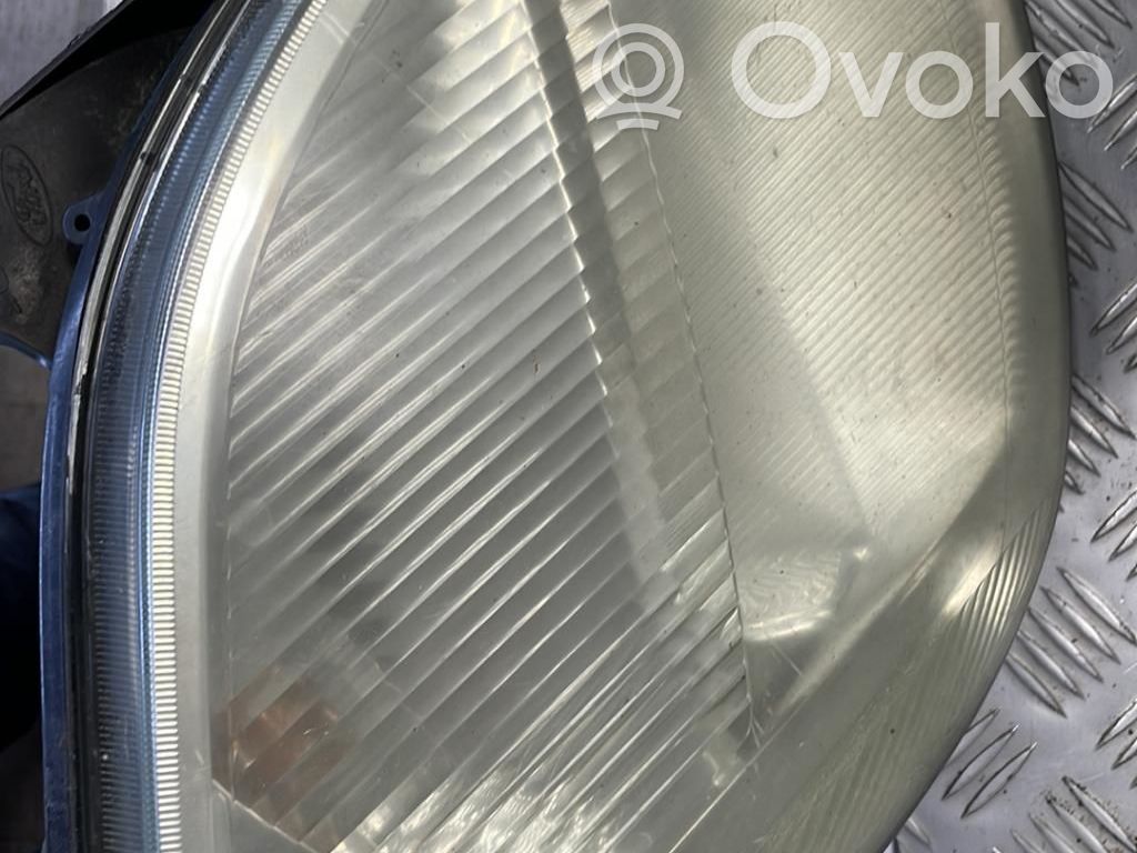 Ford Fiesta Lampa przednia 