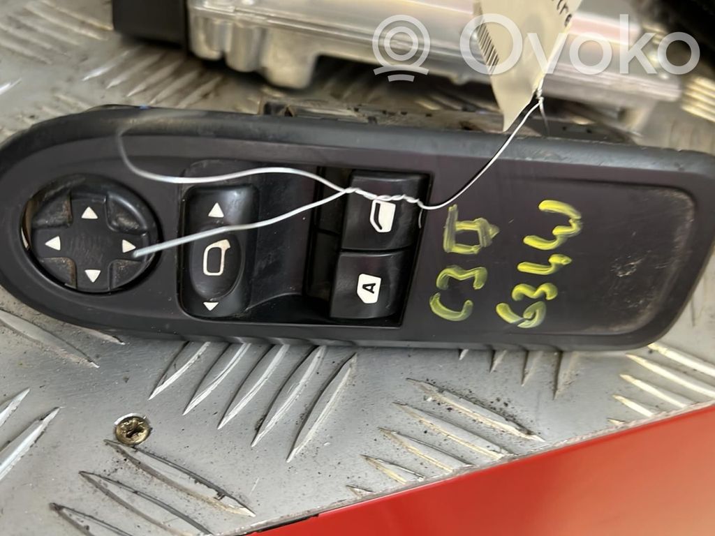 Electric window control switch   98012283XT