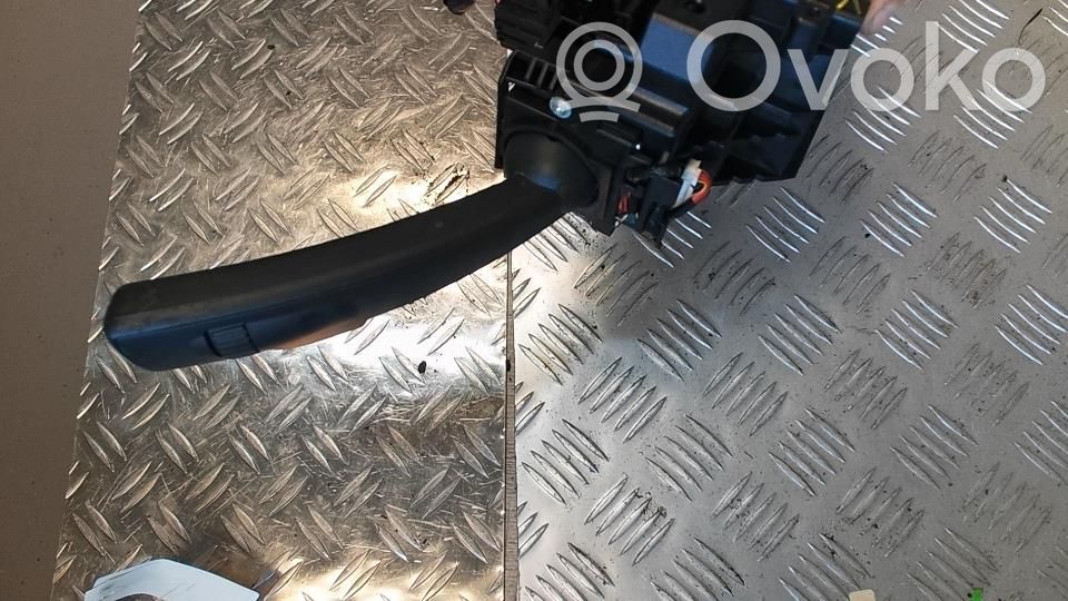 Volvo XC70 Palanca de intermitentes 
