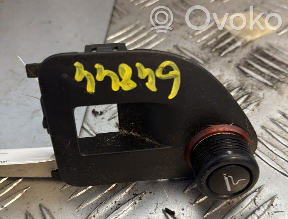 Peugeot 308 Cigarette lighter 