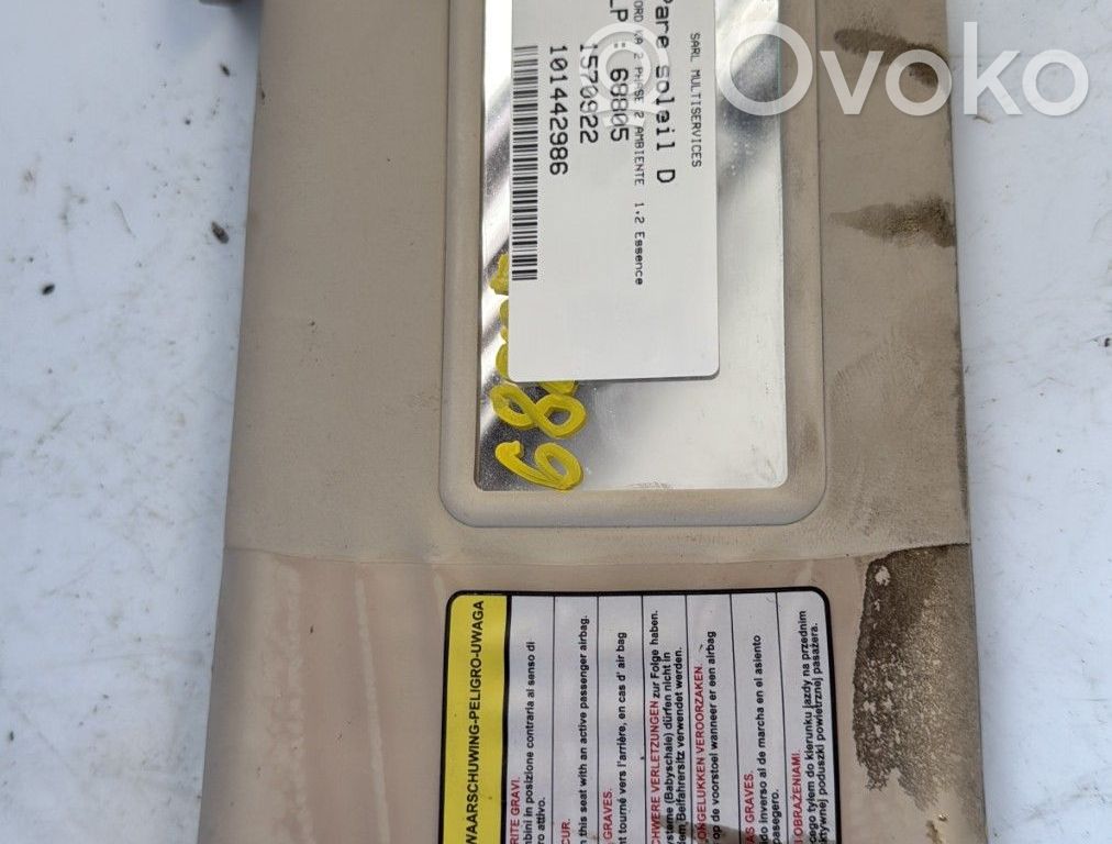 Sun visor   1570922