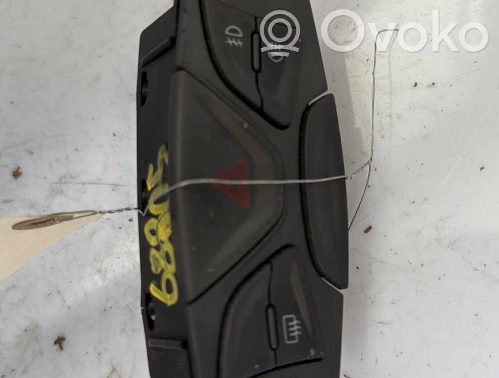 Ford Ka Hazard light switch 