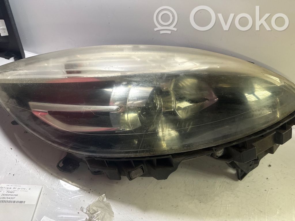 Front grill   7700786635
