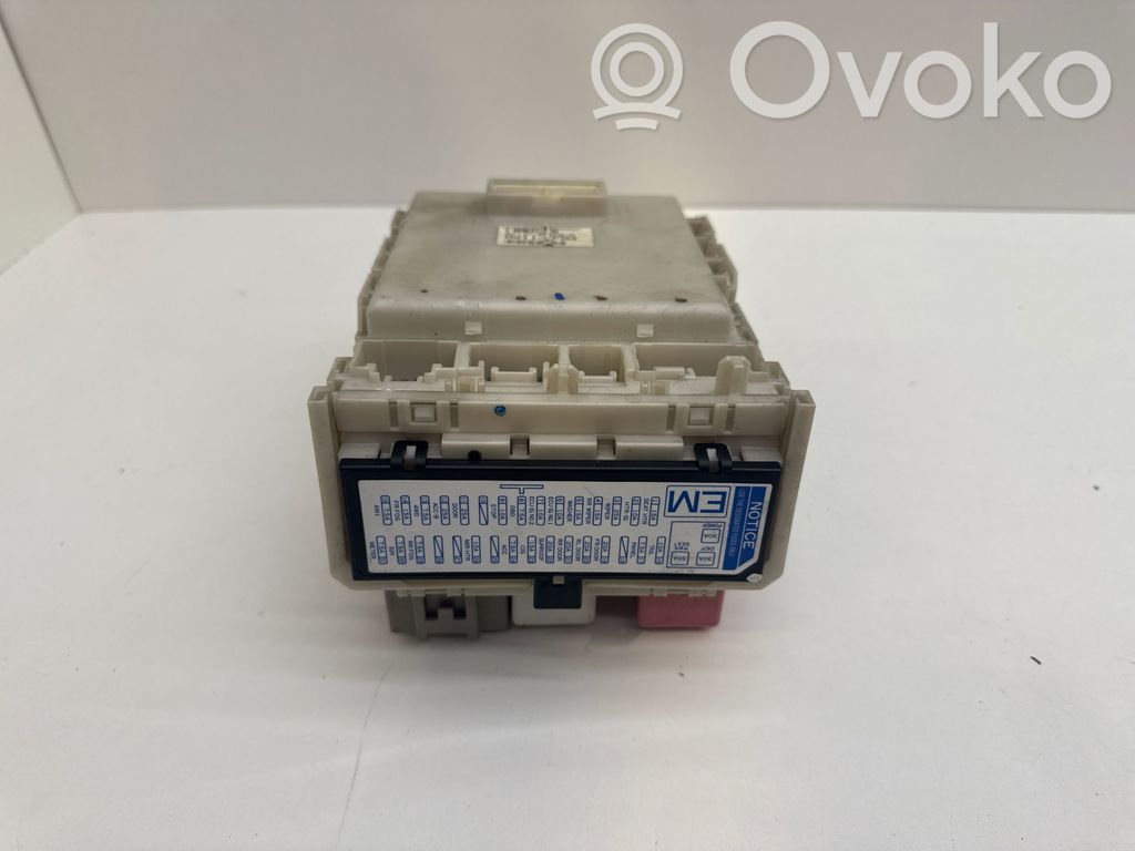 Toyota Auris 150 Fuse module 
