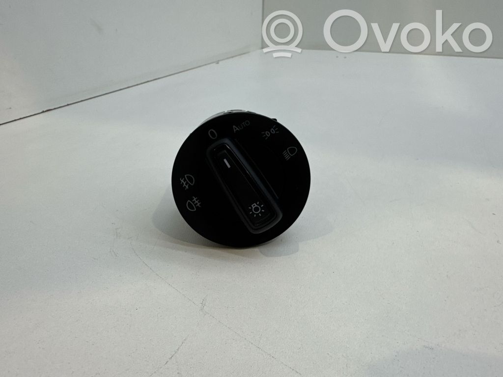 Seat Arona Light switch 