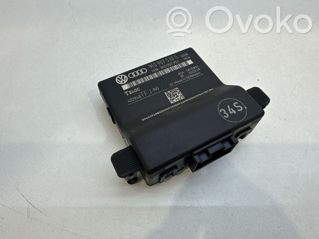 Audi A3 S3 8P Gateway control module 