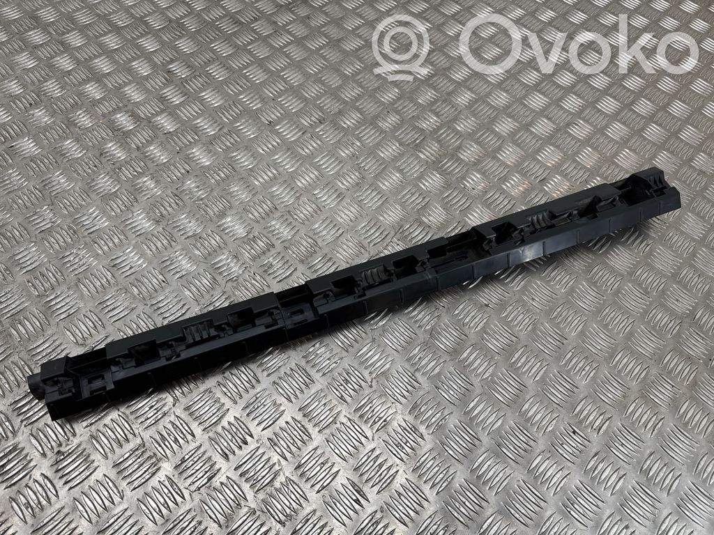 Polestar 2 Listello di supporto del sottoporta 