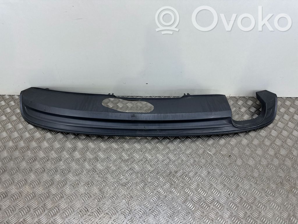 Audi A4 S4 B9 Takapuskurin alaosan lista 