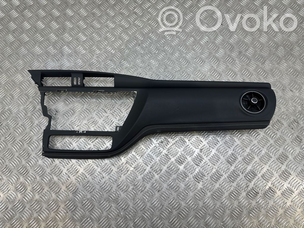 Toyota Auris E180 Panel trim 