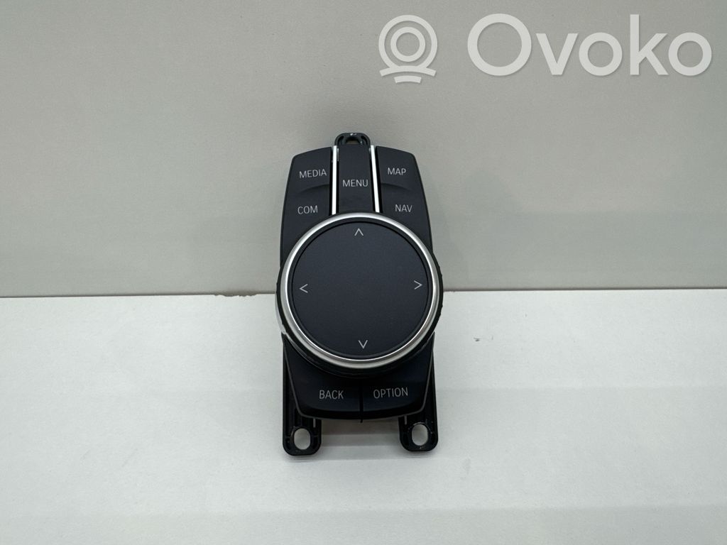 BMW 5 G30 G31 G38 Multimedijos kontroleris 