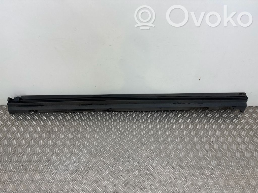 Volvo XC40 Kynnys 