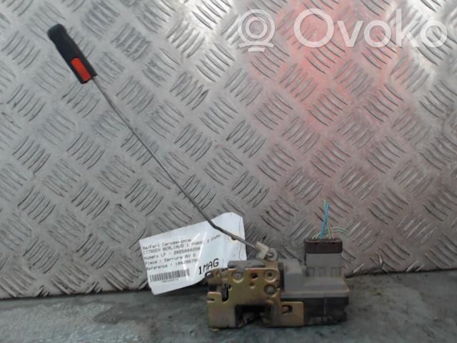 Citroen Berlingo Priekšpusē slēdzene 