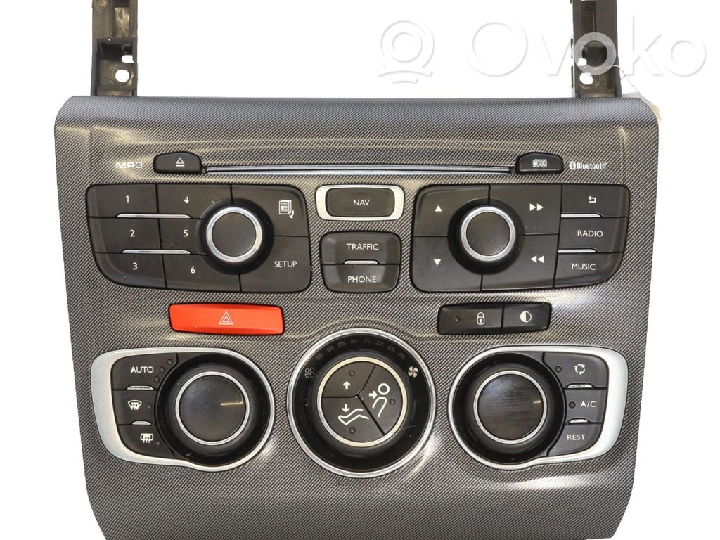 Citroen C4 II Consola central 