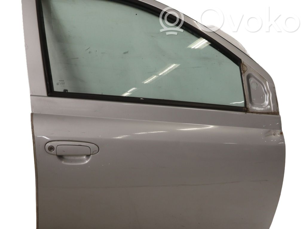 Toyota Yaris Puerta delantera 