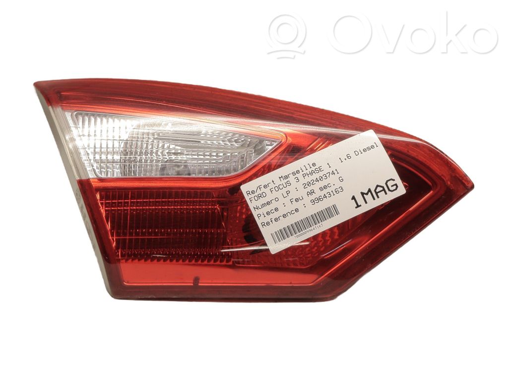 Tailgate rear/tail lights   1769302