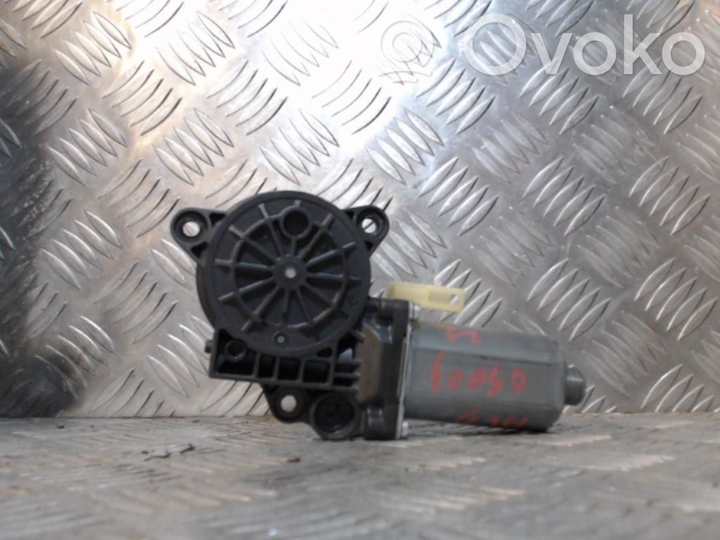 Ford Fusion Silnik regulatora szyby drzwi przednich 