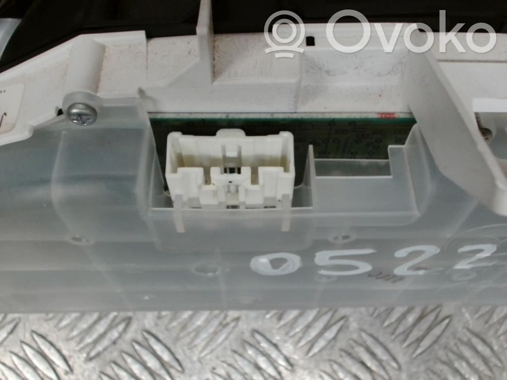 Mazda CX-7 Speedometer (instrument cluster) 