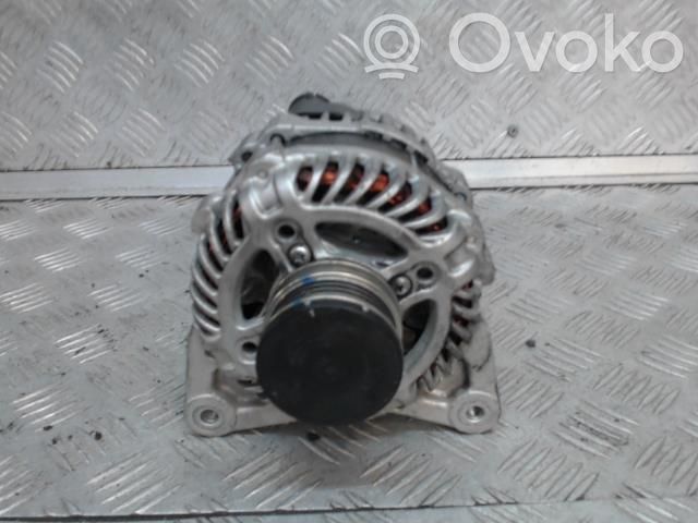 Nissan Micra K14 Alternador 