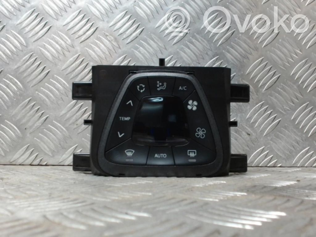 Peugeot 108 Climate control unit 