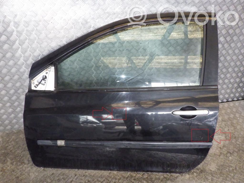 Renault Clio III Puerta delantera 