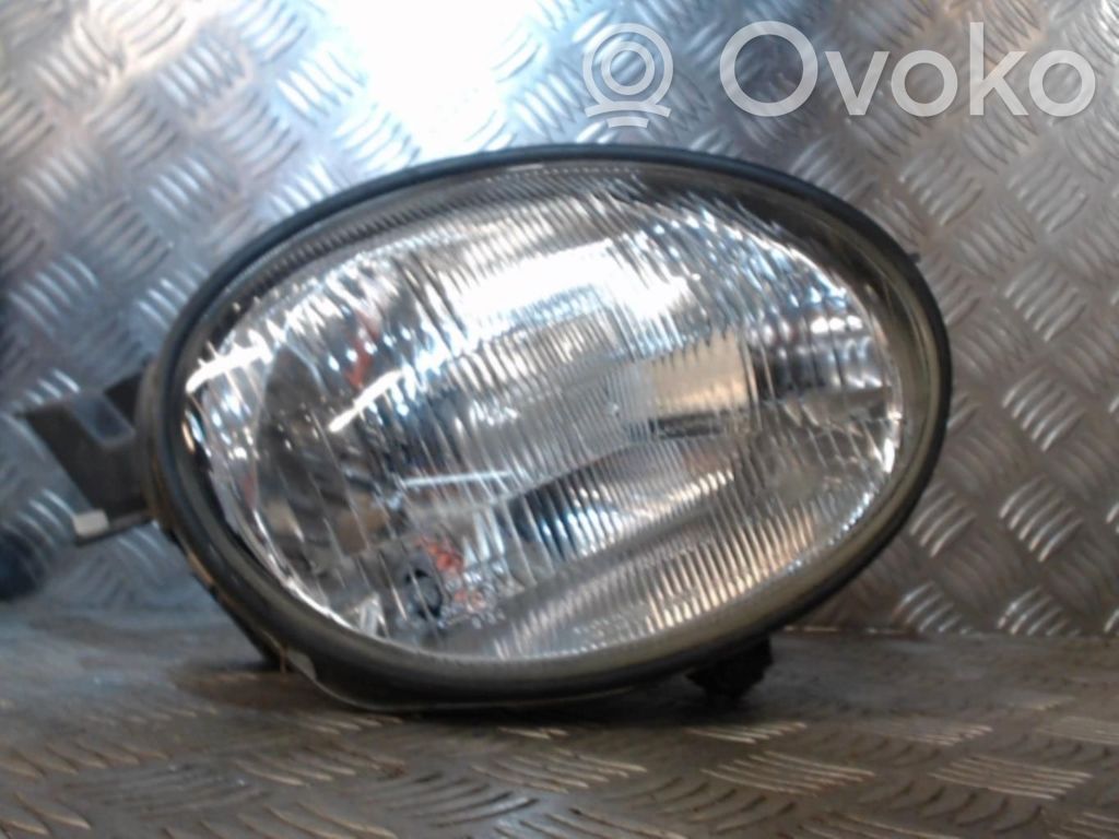 Toyota Corolla E110 Phare frontale 