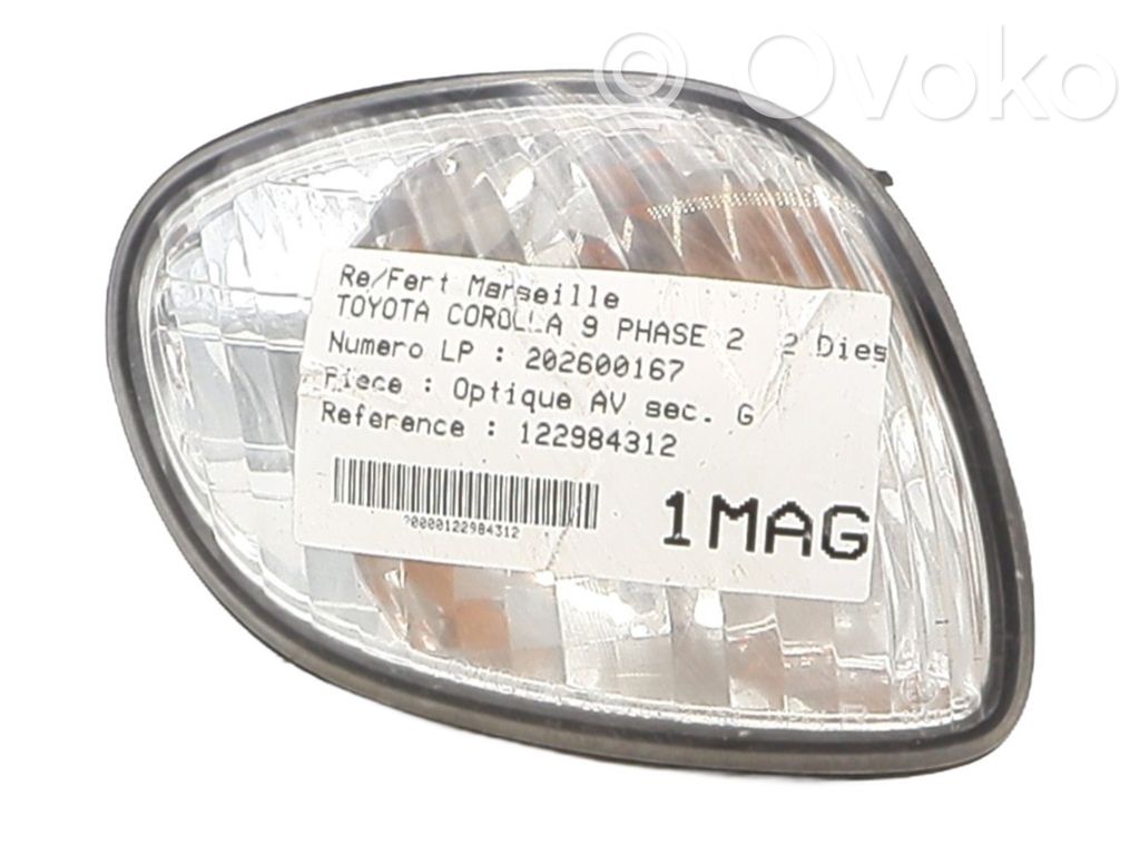 Toyota Corolla E110 Front fender indicator light 