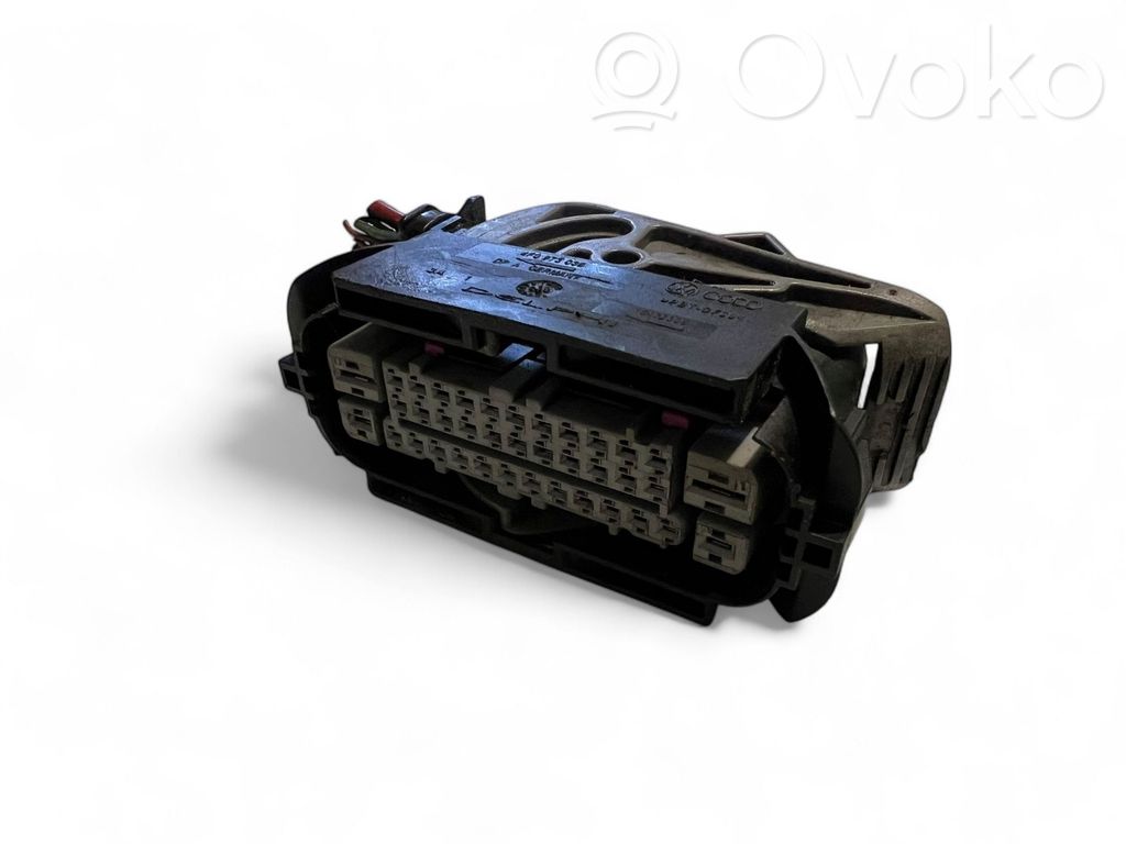 Audi A6 S6 C6 4F ABS module connector plug 