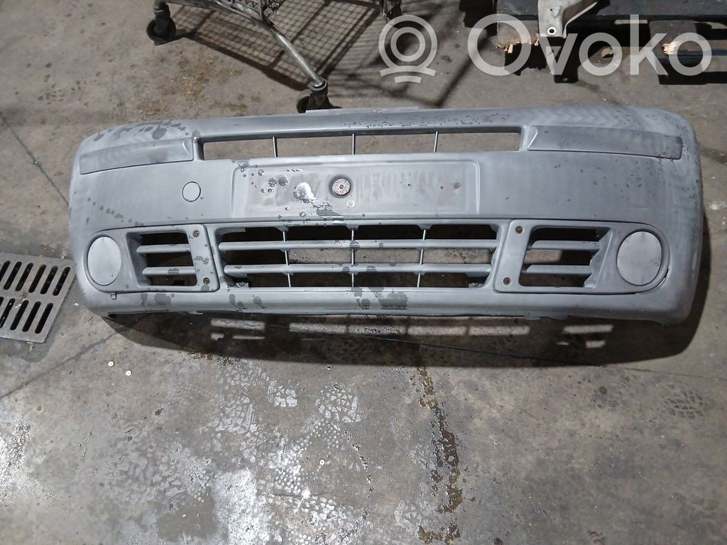 Nissan Primastar Parachoques delantero 