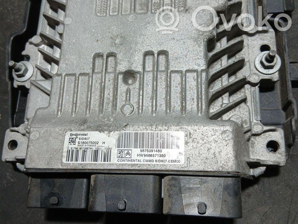 Citroen DS3 Engine control unit/module 