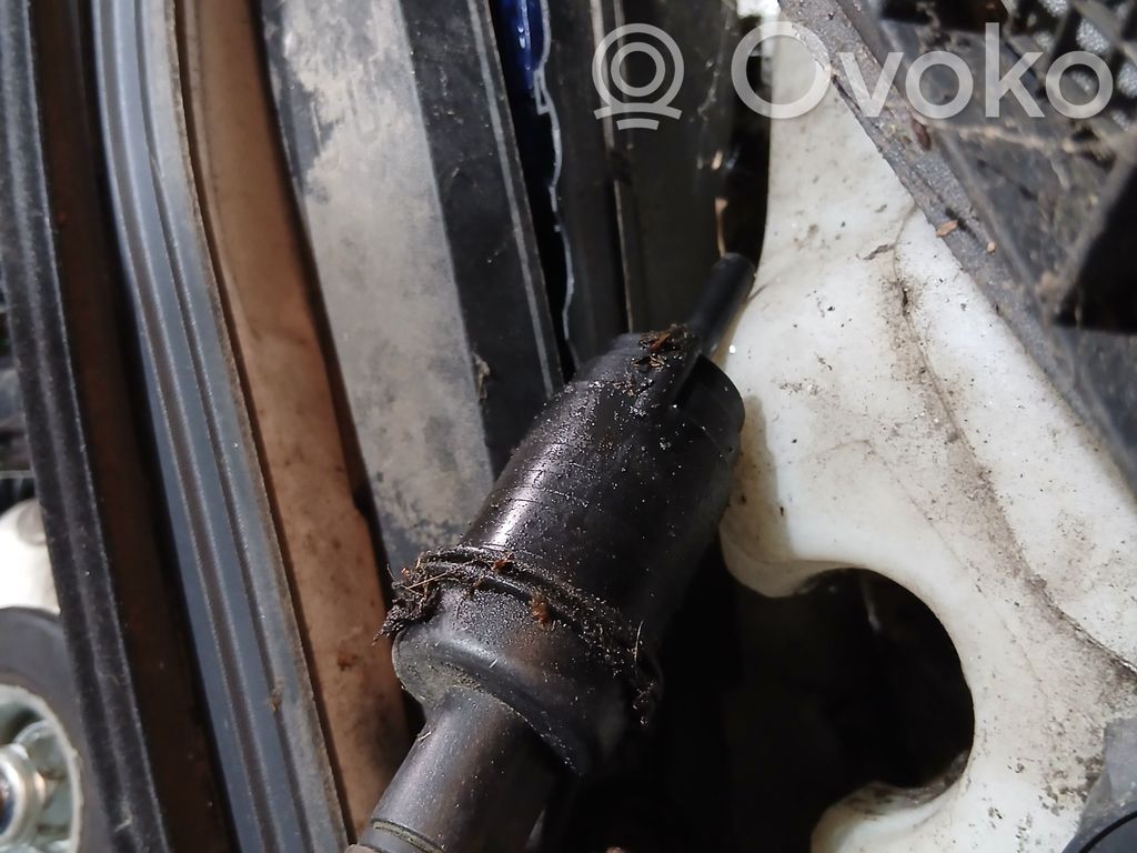 Windscreen/windshield washer pump   8201626365