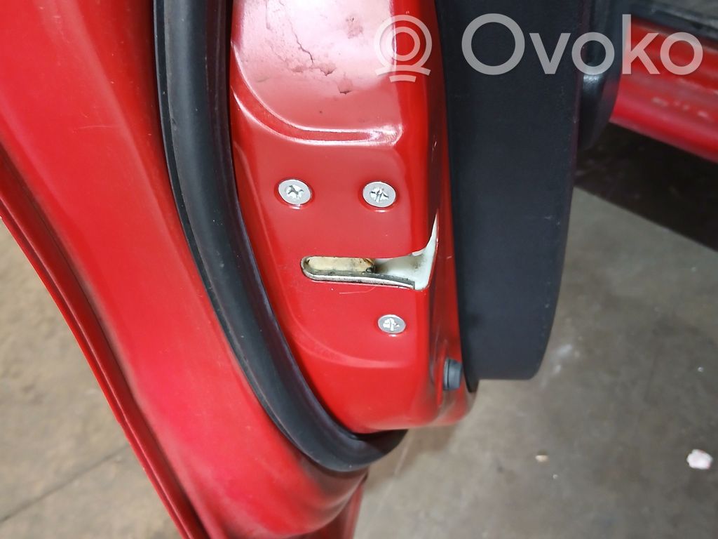 Honda Jazz Priekšpusē slēdzene 