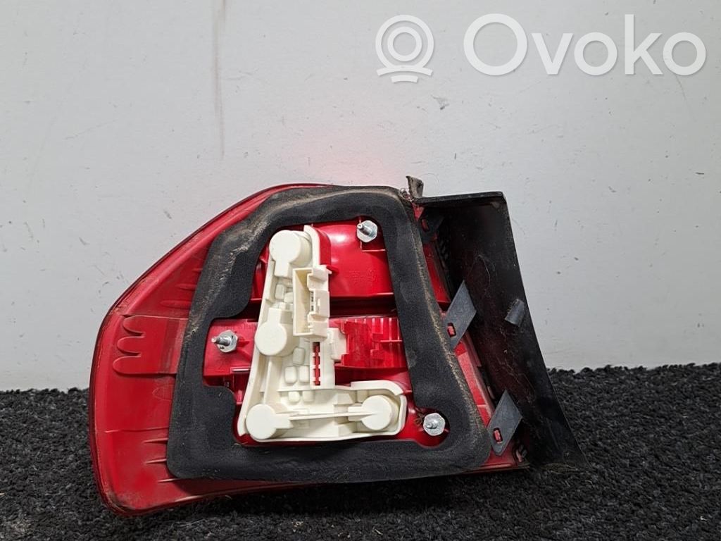 Rear/tail lights   63216937458