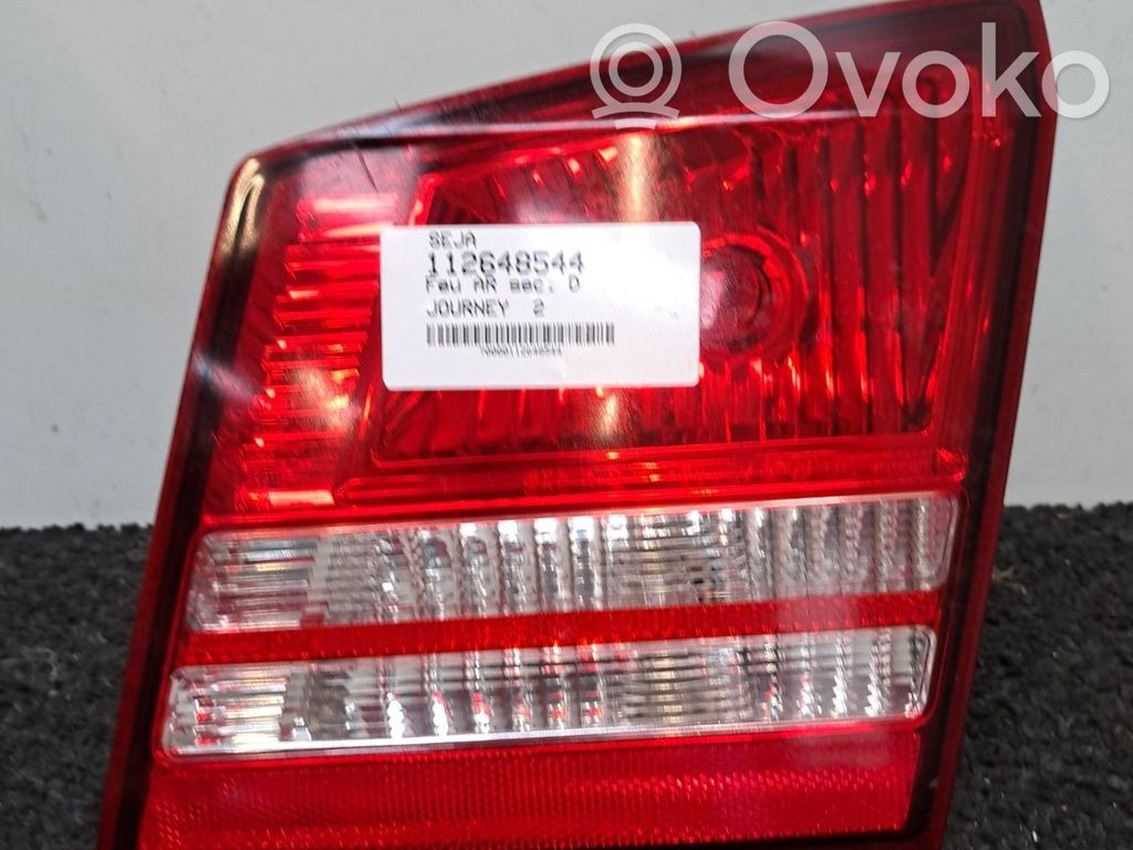 Dodge Journey Aizmugurējais lukturis pārsegā 