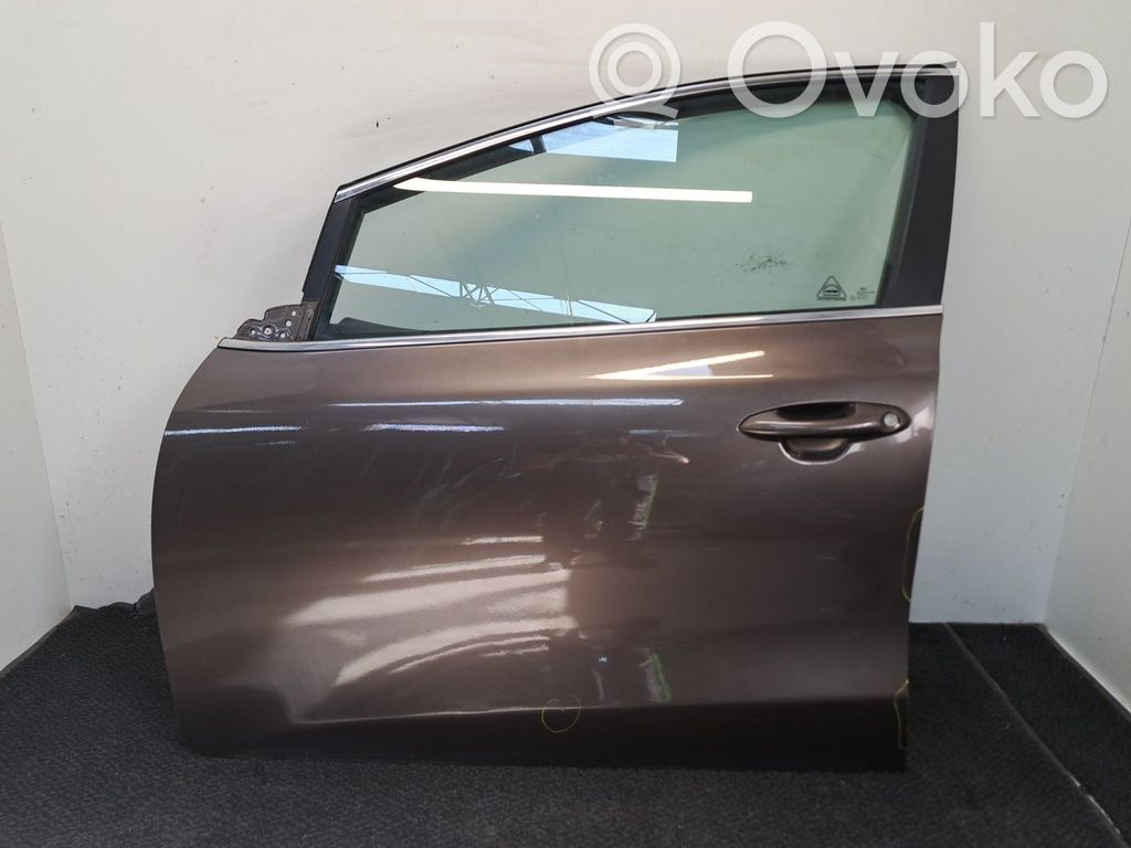 Front door   76003A2000
