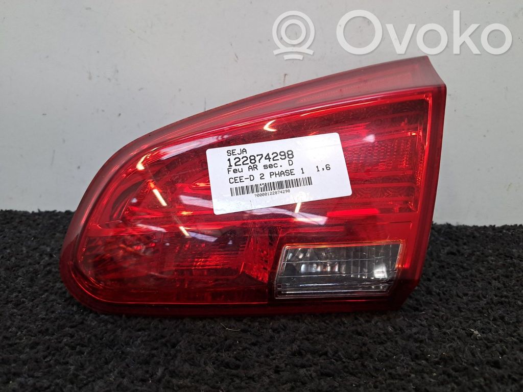 KIA Ceed Tailgate rear/tail lights 