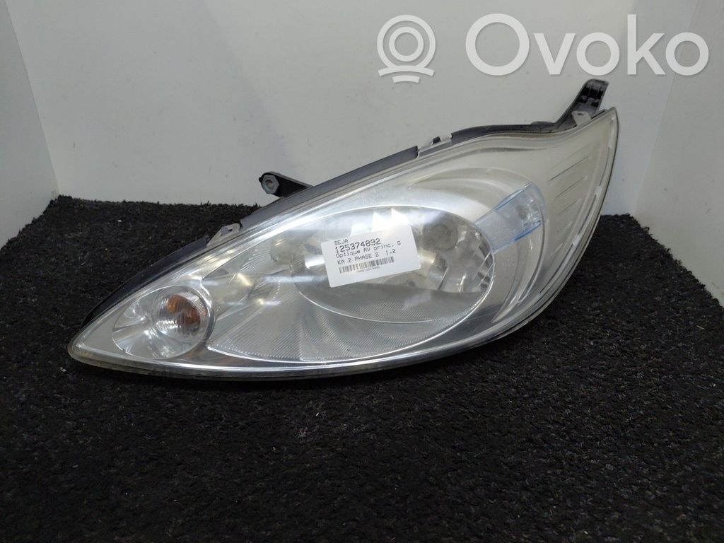 Headlight/headlamp   1563832
